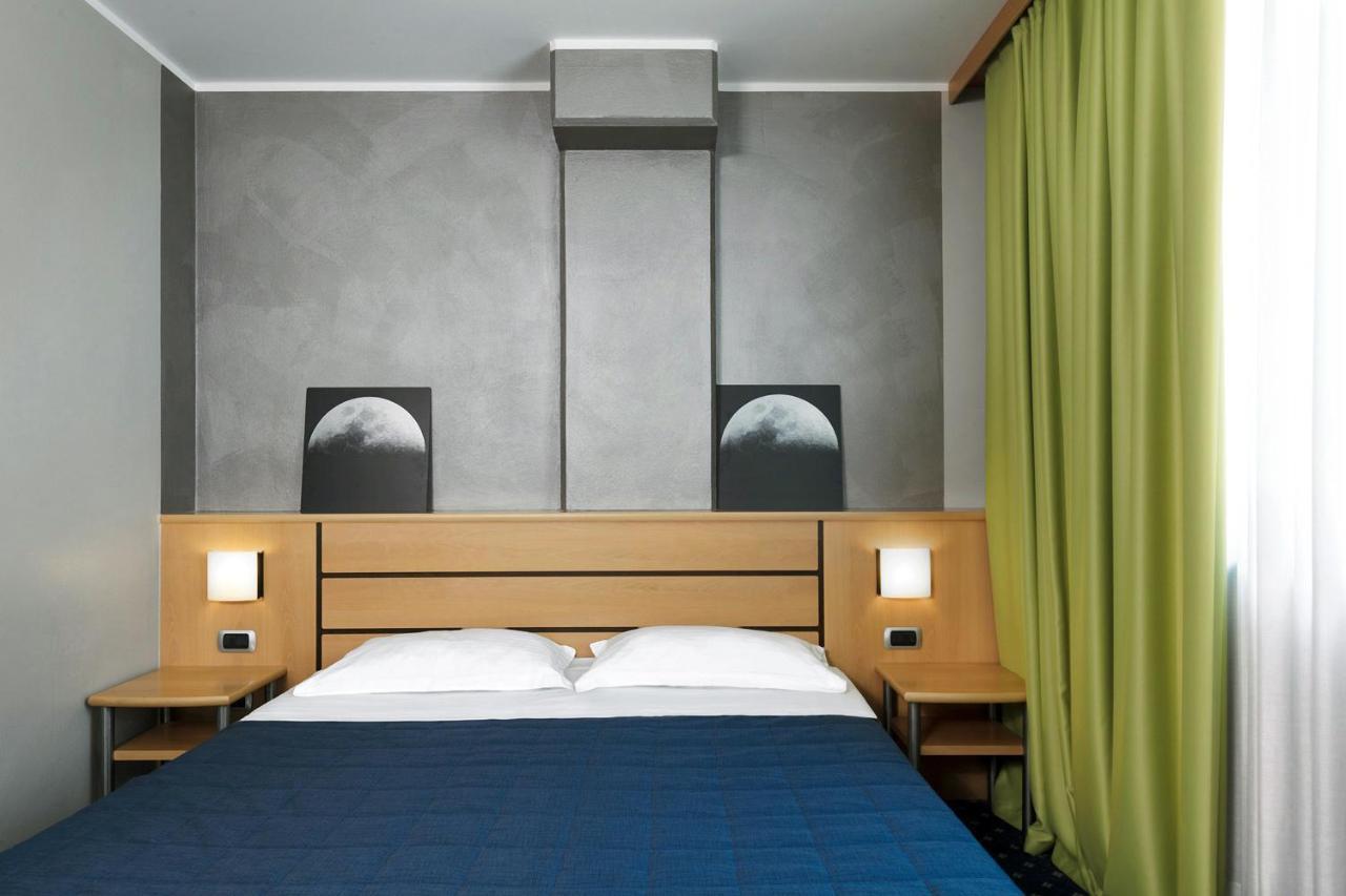 Garda Hotel مونتيشياري المظهر الخارجي الصورة